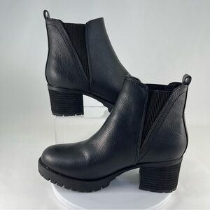 MIA "Jody" Chelsea Boots | US Women's 6.5 M | NEW